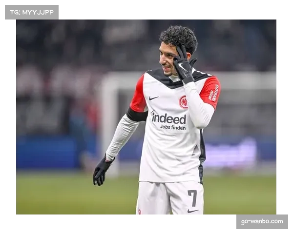 曼城3-1逆转斯旺西 多库马尔穆什破门稳住局势