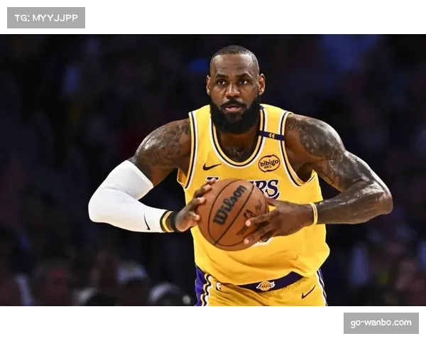 湖人詹姆斯左膝酸痛出战成疑 洛杉矶德比轮换深度面临考验 湖人詹姆斯左膝酸痛出战成疑 洛杉矶德比轮换深度面临考验